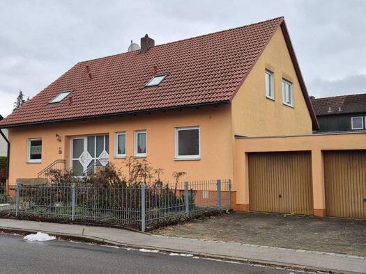 Einfamilienhaus zum Kauf 586.000 € 7 Zimmer 180,1 m² 547 m² Grundstück Seukendorf 90556