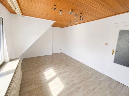 Wohnung zur Miete 650 € 3 Zimmer 70 m² Geschoss 2/2 frei ab sofort Lehrte 31275