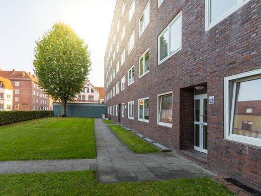 Wohnung zur Miete 385 € 2 Zimmer 59,1 m² 4. Geschoss frei ab 01.05.2026 Hökerstraße 15 Lehe Bremerhaven 27568