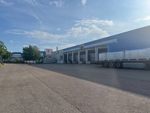 Lagerhalle zur Miete 3.228 m² Lagerfläche teilbar ab 1.200 m² Industriegebiet Neunheim/Neunstadt Ellwangen (Jagst) 73479