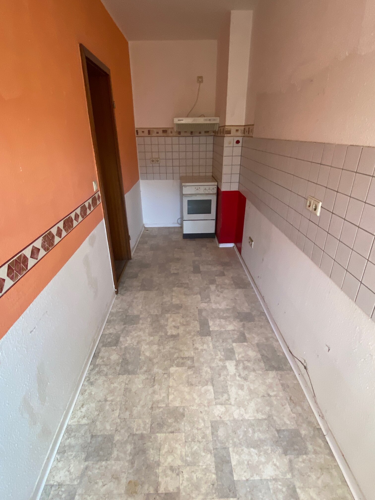 Wohnung zur Miete 240 € 2 Zimmer 58 m²<br/>Wohnfläche 2.<br/>Geschoss ab sofort<br/>Verfügbarkeit Nikolaistraße 41 Weißenfels Weißenfels 06667