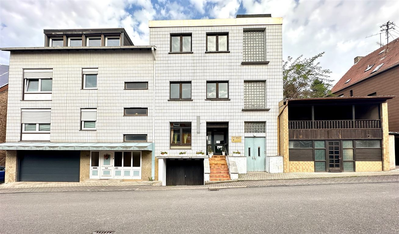 Mehrfamilienhaus zum Kauf 299.000 € 20 Zimmer 305 m²<br/>Wohnfläche 651 m²<br/>Grundstück ab sofort<br/>Verfügbarkeit Bischmisheim Saarbrücken 66132