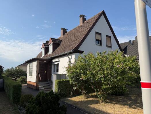 Einfamilienhaus zum Kauf 369.000 € 6 Zimmer 175 m² 834 m² Grundstück Auf der Steinbreite 4 Crumbach Lohfelden 34253