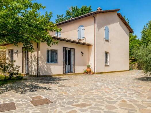 Haus zum Kauf 1.000.000 € 300 m² Montepulciano 53045