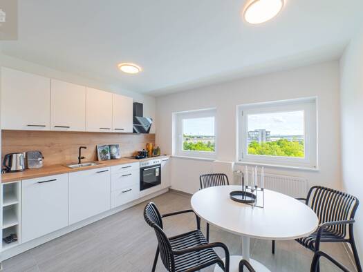 WG-Zimmer zur Miete Wohnen auf Zeit 530 € 23,2 m² 4. Geschoss frei ab sofort Nürnberg 90471