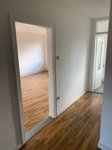 Wohnung zur Miete 400 € 3 Zimmer 75 m²<br/>Wohnfläche 3.<br/>Geschoss ab sofort<br/>Verfügbarkeit Heppens Wilhelmshaven 26384