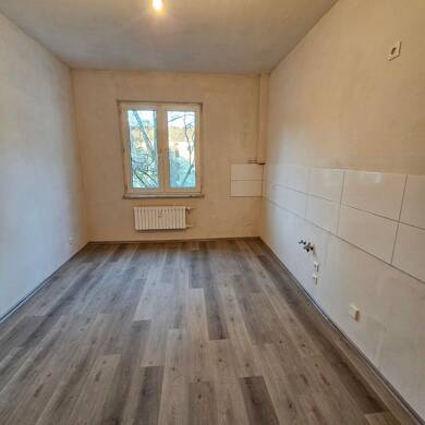 Wohnung zur Miete 665 € 3 Zimmer 89,6 m² 2. Geschoss frei ab 01.06.2025 Gitschiner Str. 70 Hochfeld Duisburg 47053