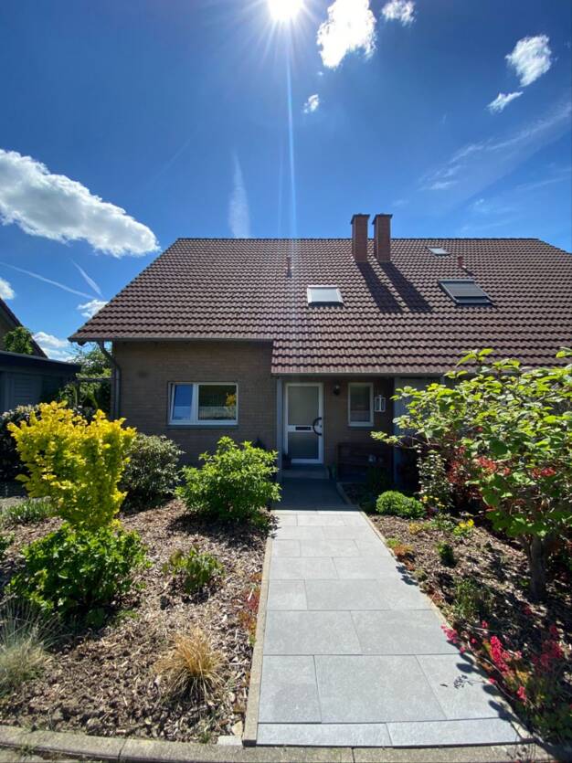 Doppelhaushälfte zum Kauf 450.000 € 4 Zimmer 133 m² 609 m² Grundstück Jerxen - Orbke Detmold 32758