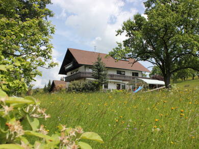 Einfamilienhaus zum Kauf 599.900 € 8,5 Zimmer 3.233 m² Grundstück Dautmergen 72356