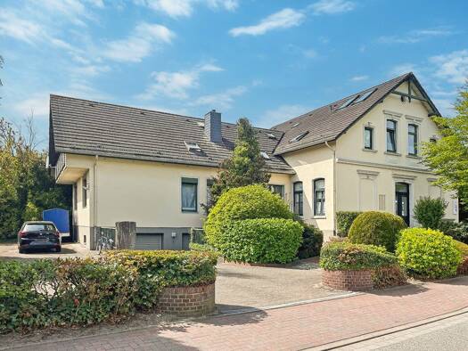Wohn- und Geschäftshaus zum Kauf als Kapitalanlage geeignet 1.100.000 € 19 Zimmer 394 m² 1.005 m² Grundstück Rastede II Rastede 26180