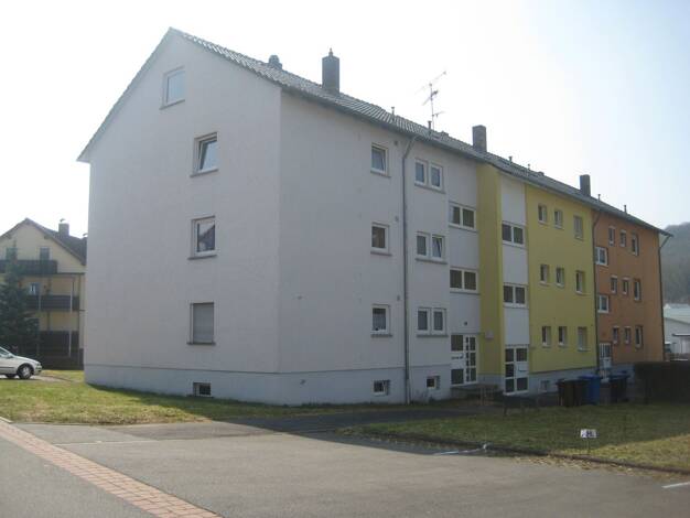 Wohnung zur Miete 735 € 4 Zimmer 84,9 m² 3. Geschoss frei ab sofort Milchlingstraße 10 Igersheim 97999