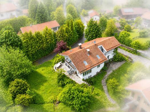 Einfamilienhaus zum Kauf 8 Zimmer 246 m² 1.333 m² Grundstück Neuhaus Schliersee 83727