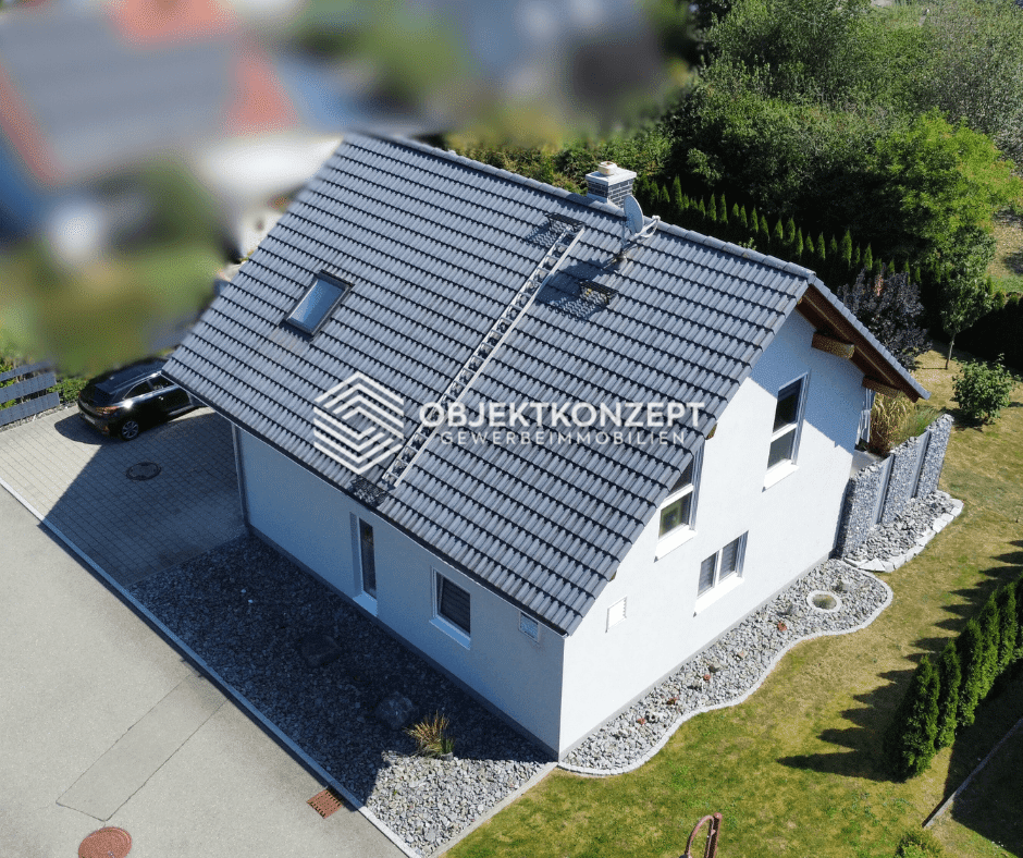 Einfamilienhaus zum Kauf 4,5 Zimmer 131 m²<br/>Wohnfläche 598 m²<br/>Grundstück Neuhausen Neuhausen ob Eck 78579