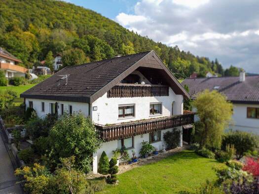 Einfamilienhaus zum Kauf 429.000 € 207 m² 661 m² Grundstück Killer Burladingen 72393