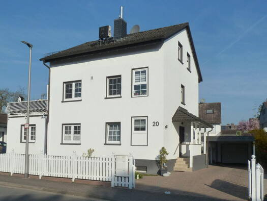 Mehrfamilienhaus zum Kauf provisionsfrei 730.000 € 8 Zimmer 212 m² 523 m² Grundstück Okriftel Hattersheim am Main 65795