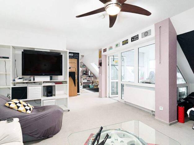 Wohnung zum Kauf 199.000 € 1,5 Zimmer 48 m² 3. Geschoss Zell am Main 97299