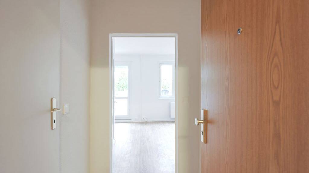 Studio zur Miete 258 € 1 Zimmer 32,2 m² 5. Geschoss Blumenauweg 34 Heide Nord Halle 06120