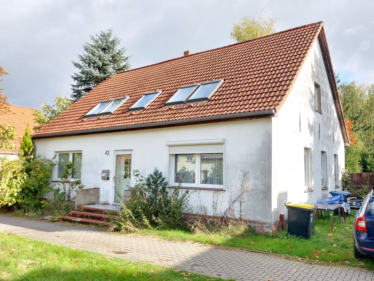 Einfamilienhaus zum Kauf 299.000 € 4 Zimmer 170 m²<br/>Wohnfläche 600 m²<br/>Grundstück Teschendorf Löwenberger Land / Teschendorf 16775