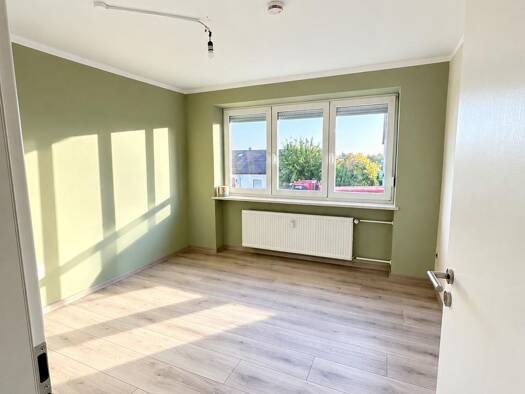 Wohnung zur Miete 900 € 3 Zimmer 100 m² 1. Geschoss frei ab sofort Ludwig-Thoma-Ring Vilsbiburg Vilsbiburg 84137