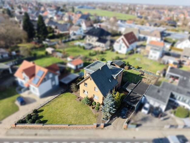 Einfamilienhaus zum Kauf 399.000 € 7 Zimmer 203,2 m² 1.012 m² Grundstück Dützen Minden 32429