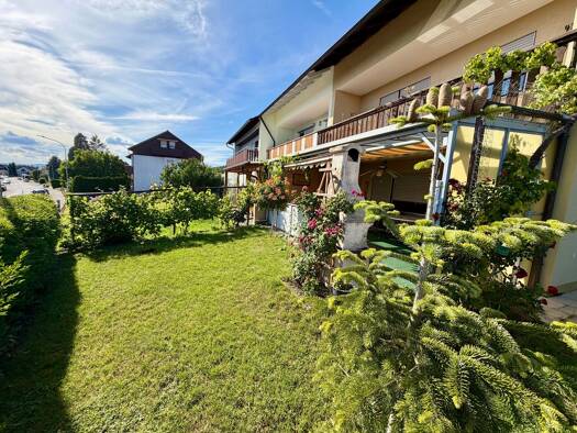 Reihenhaus zum Kauf provisionsfrei 525.000 € 6,5 Zimmer 152 m² 316 m² Grundstück frei ab sofort Schulstraße 43 Gailingen am Hochrhein 78262