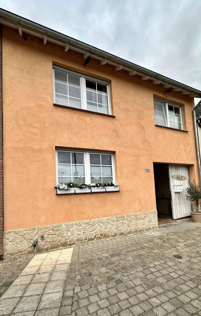 Reihenmittelhaus zum Kauf provisionsfrei 369.000 € 5 Zimmer 140 m²<br/>Wohnfläche 128 m²<br/>Grundstück St. Clemensstr. Herrig Nordrhein-Westfalen - Erftstadt 50374