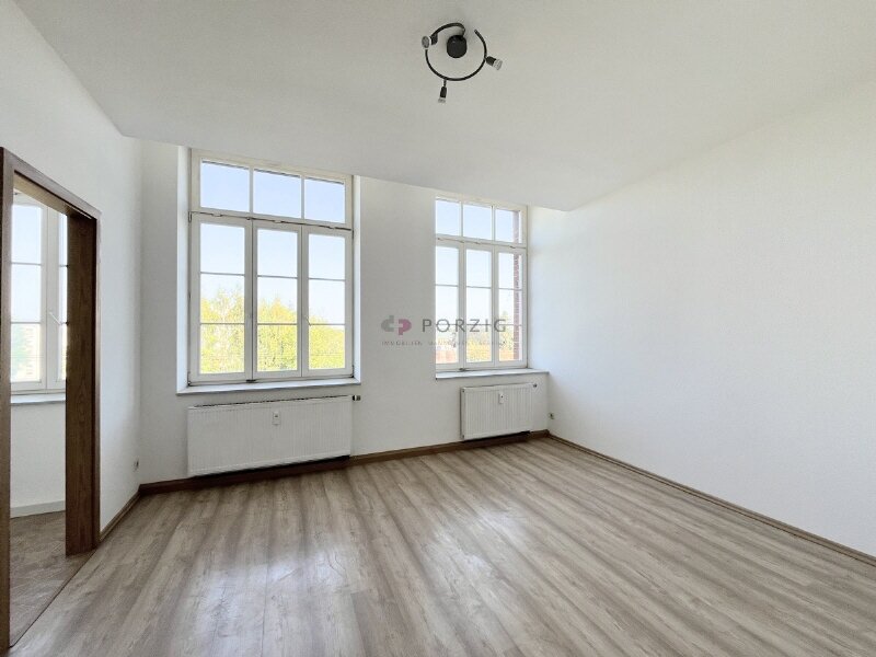 Wohnung zur Miete 240 € 2 Zimmer 35,8 m²<br/>Wohnfläche Südstraße 8c Limbach-Oberfrohna Limbach-Oberfrohna 09212