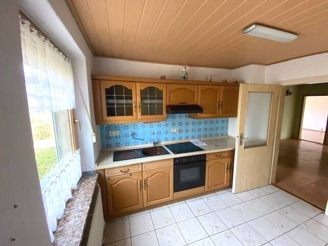 Immobilie in Eisenberg - ** Familienfreundlicher Bungalow mit Garten ** - Bild 2