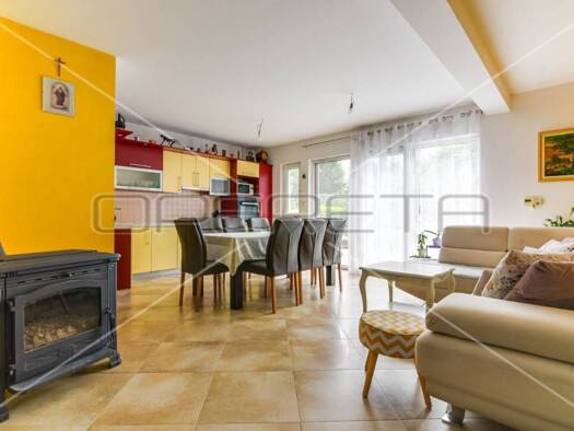 Haus zum Kauf 600.000 € 7 Zimmer 360 m² Sveta Nedelja