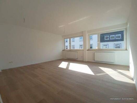 Wohnung zur Miete 740 € 3 Zimmer 67 m² 3. Geschoss frei ab sofort Freiligrathstraße 44 Cracau Krefeld 47799