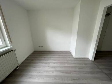 Wohnung zur Miete 400 € 1,5 Zimmer 27 m² EG Hechingen Hechingen 72379