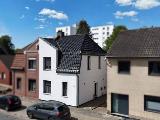 Doppelhaushälfte zum Kauf provisionsfrei 279.000 € 5 Zimmer 92 m² 883 m² Grundstück Delmenhorst 27751