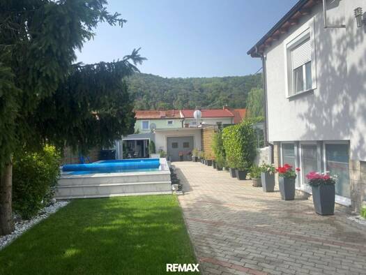 Mehrfamilienhaus zum Kauf 579.000 € 9 Zimmer 240 m² 682 m² Grundstück Berndorf 2560