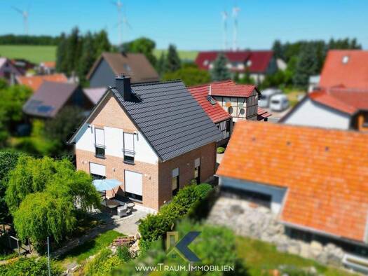 Einfamilienhaus zum Kauf provisionsfrei 329.900 € 10 Zimmer 240 m² 981 m² Grundstück Mühlhausen Mühlhausen/Thüringen 99974