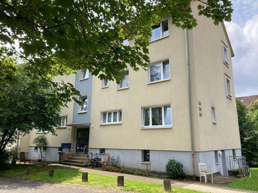 Wohnung zur Miete 416 € 4 Zimmer 70,3 m² 1. Geschoss Berliner Straße 56 Helsa 34298