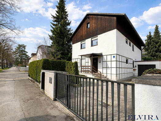 Einfamilienhaus zum Kauf 1.320.000 € 9 Zimmer 235,4 m² 415 m² Grundstück Hadern München 81375