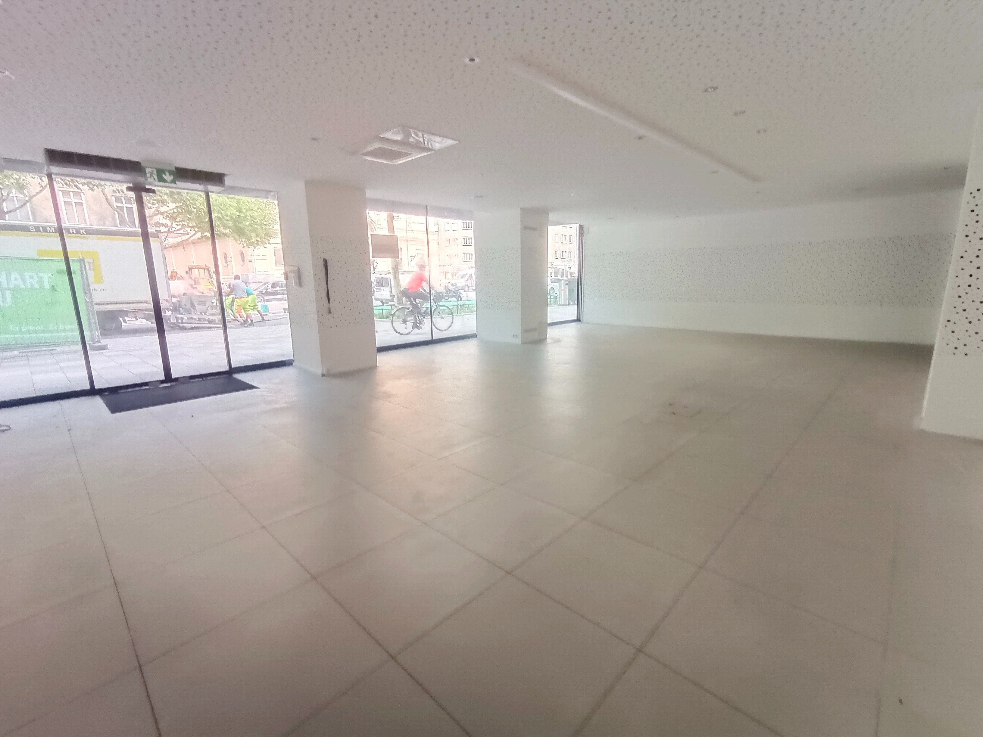 Ladenfläche zur Miete 5.761,82 € 3 Zimmer 241 m²<br/>Verkaufsfläche Wien 1020