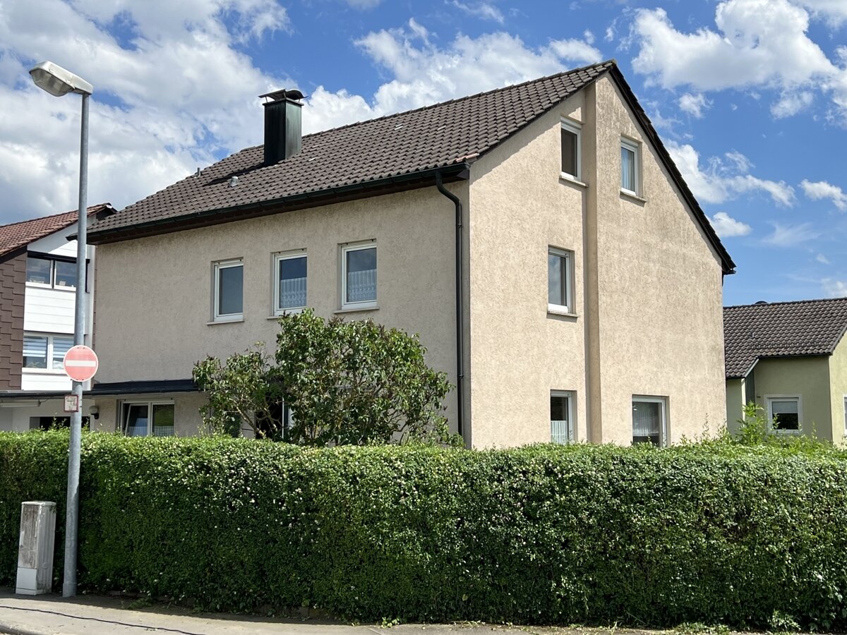 Einfamilienhaus zum Kauf 695.000 € 7 Zimmer 194,8 m²<br/>Wohnfläche 740 m²<br/>Grundstück Neuhausen auf den Fildern 73765