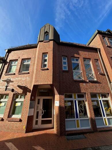 Wohnung zur Miete 595 € 3 Zimmer 61 m² Dachgeschoss, 2. Geschoss frei ab sofort Innenstadt Stade 21682