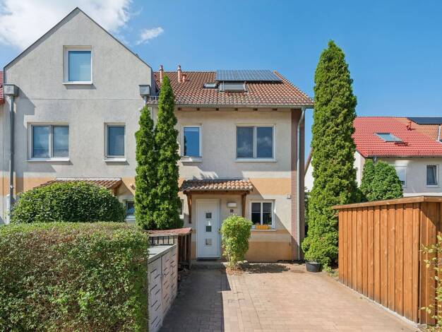 Reihenendhaus zum Kauf 550.000 € 4 Zimmer 108 m² 242 m² Grundstück Spandau Berlin 13591