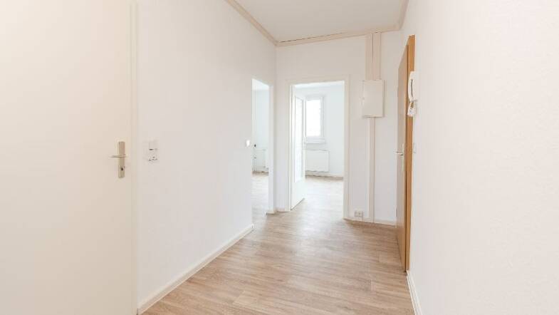 Wohnung zur Miete 434 € 4 Zimmer 66,6 m² 4. Geschoss frei ab 01.07.2025 Carl-Schorlemmer-Ring 49 Nördliche Neustadt Halle 06122