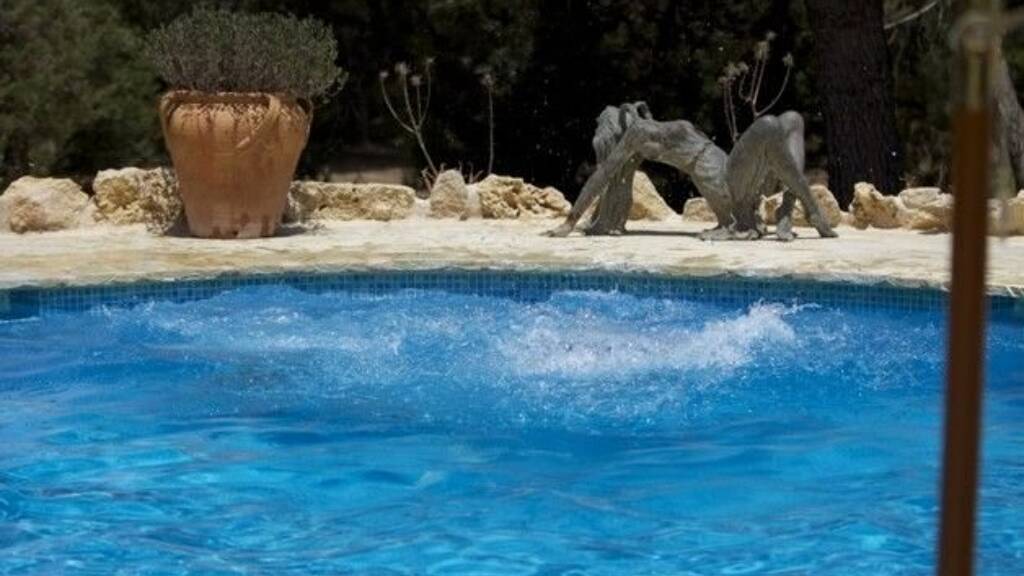 Einfamilienhaus zum Kauf 2.200.000 € 9 Zimmer 358 m² 14.970 m² Grundstück Porto Salè