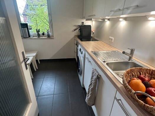 Studio zur Miete 641 € 2 Zimmer 42 m² Geschoss 1/3 frei ab 27.10.2026 Innenstadt Erlangen 91052