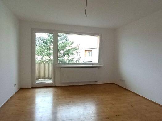 Wohnung zur Miete 990 € 3 Zimmer 67 m² 3. Geschoss frei ab sofort Löbleinstr. Maxfeld Nürnberg 90409