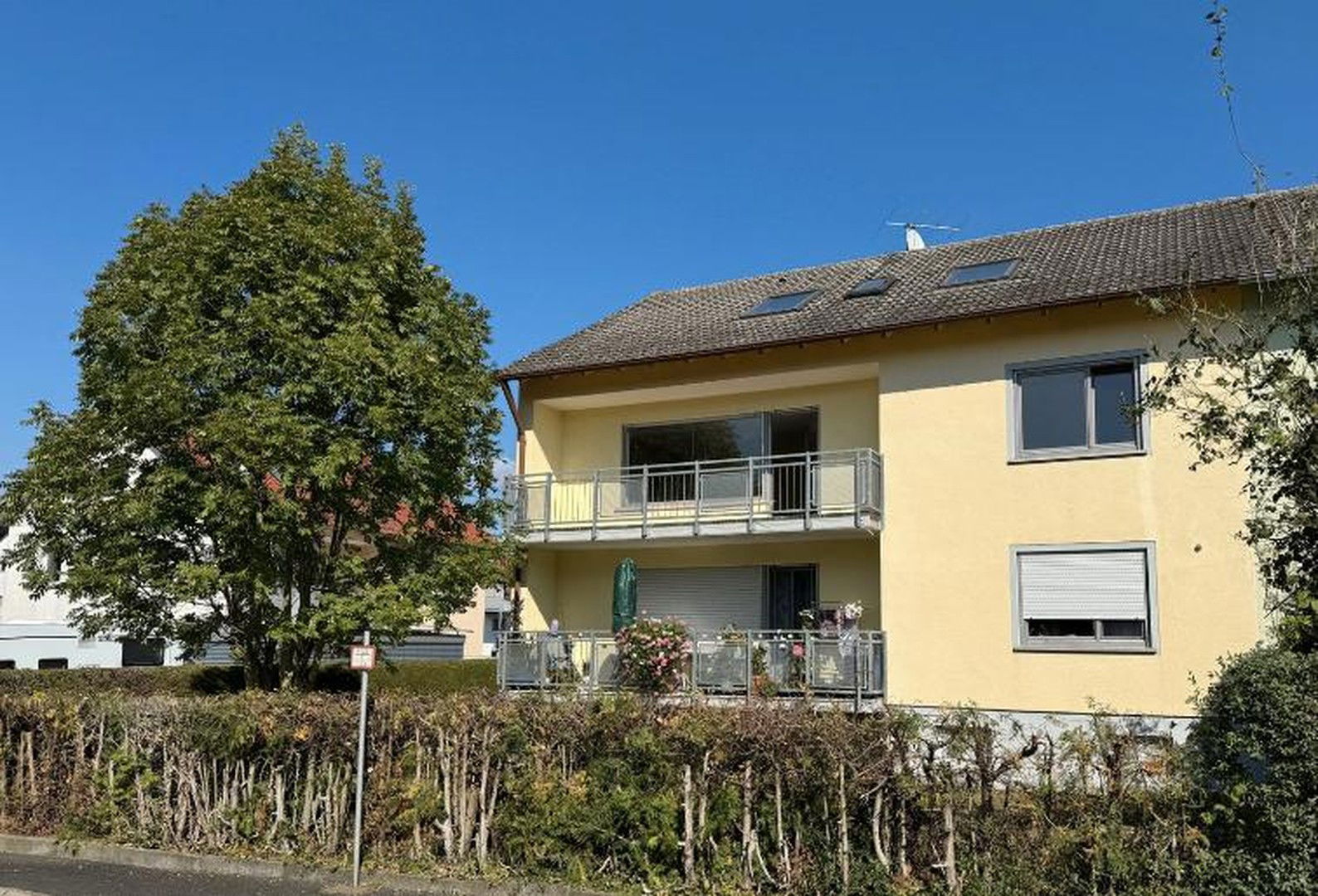 Wohnung zur Miete 860 € 3 Zimmer 103 m²<br/>Wohnfläche 1.<br/>Geschoss Steigerwaldstraße 6 Donnersdorf Donnersdorf 97499