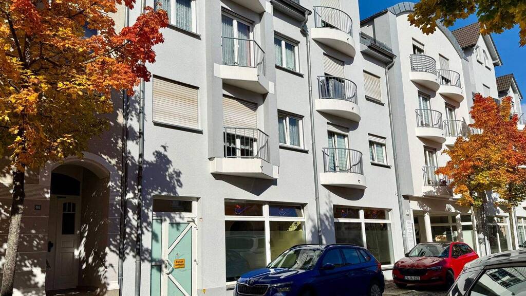 Wohnung zur Miete 414 € 2 Zimmer 65,1 m² 2. Geschoss Greizer Straße 70 Zeulenroda Zeulenroda-Triebes 07937