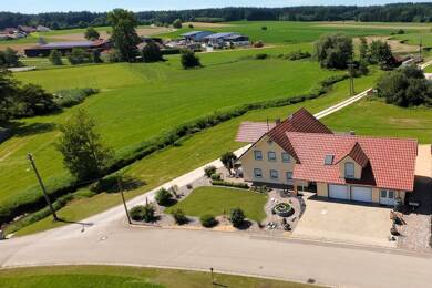 Haus zum Kauf 839.000 € 7,5 Zimmer 240 m² 937 m² Grundstück Silheim Bibertal / Silheim 89346
