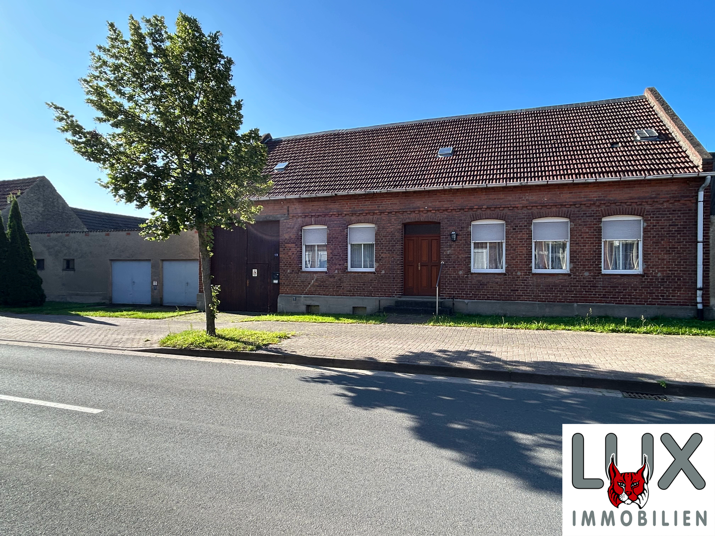 Immobilie in Osterburg (Altmark) - Backsteinhaus mit herrlichem Gartengrundstück ! - Bild 0