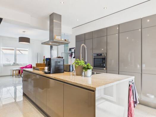 Wohnung zum Kauf 349.000 € 5,5 Zimmer 164,5 m² EG Kley Dortmund 44149