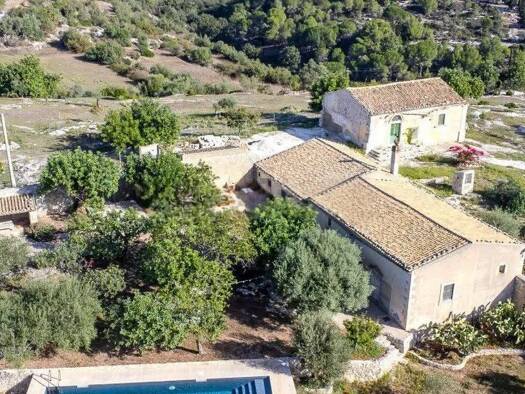 Haus zum Kauf 2.000.000 € 400 m² Noto 96017